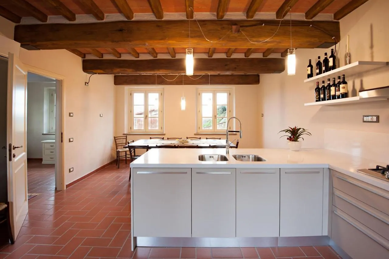 Villa Con Piscina Capannori